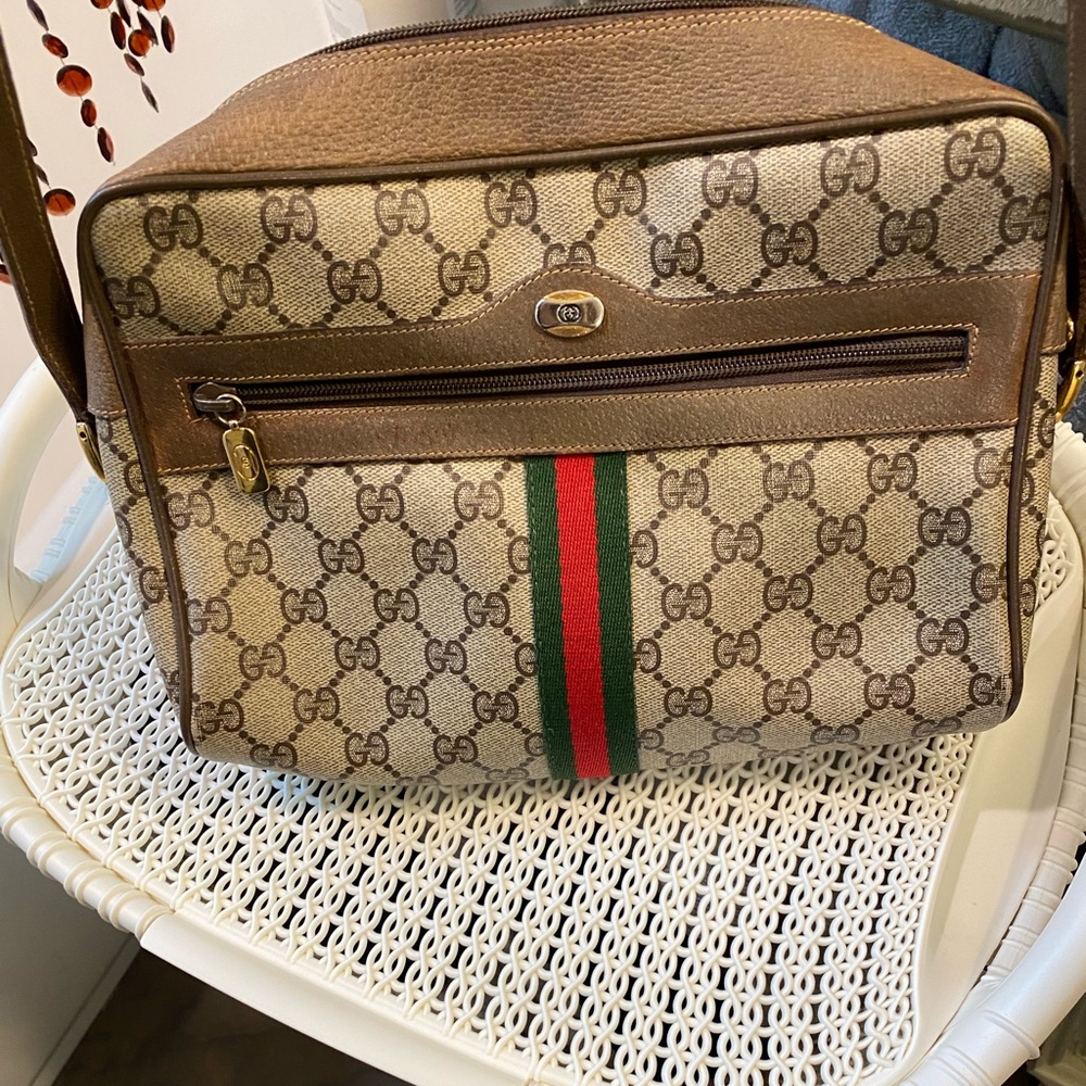 VINTAGE GUCCI CROSSBODY